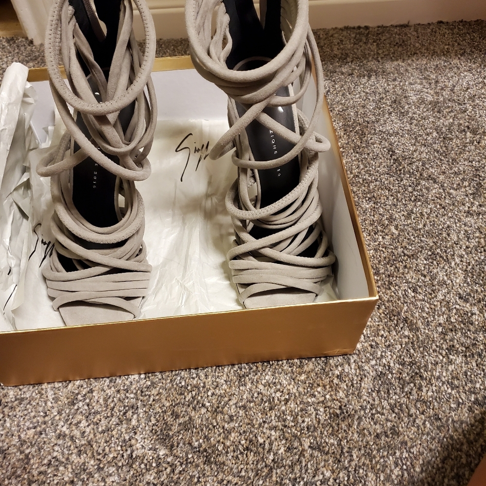 Shoes - Picture 10 of 16